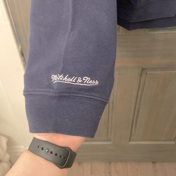 Mitchell & Ness Toronto Maple Leafs Crew Neck - Picture 5 of 5